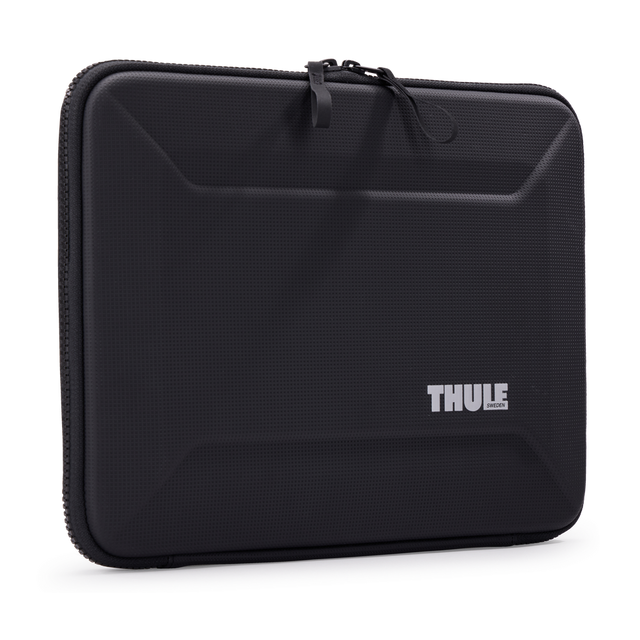Thule Gauntlet MacBook Pro sleeve 14in in black, front view of the rigid shell