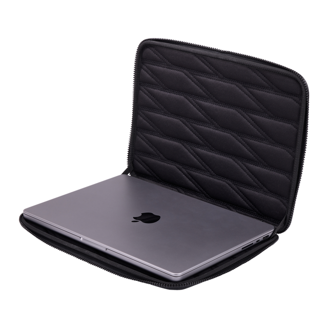 Thule Gauntlet MacBook Pro sleeve 14in in black, detail of the padded interior lining