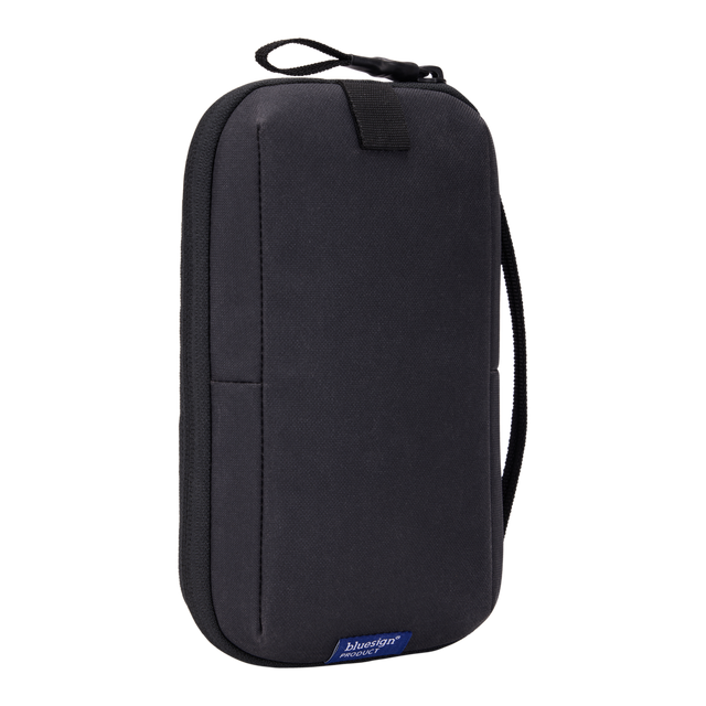 Thule Aion travel organizer black opened, mesh and slip pockets