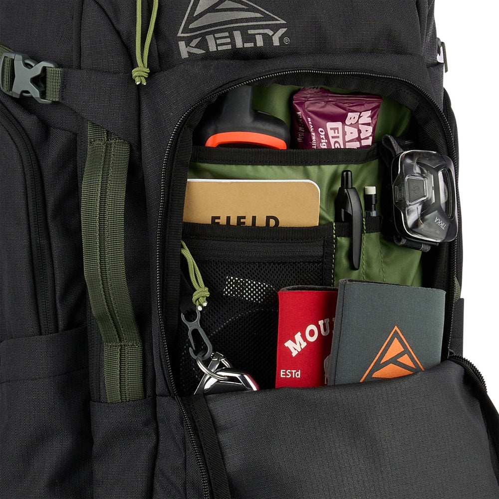 Redwing Traveler 30L Backpack - Black