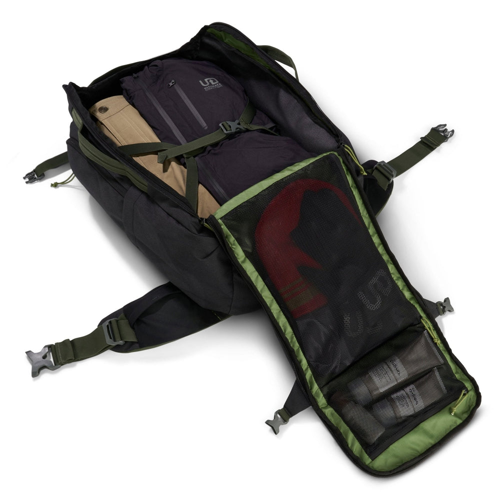 Redwing Traveler 40L Backpack - Black