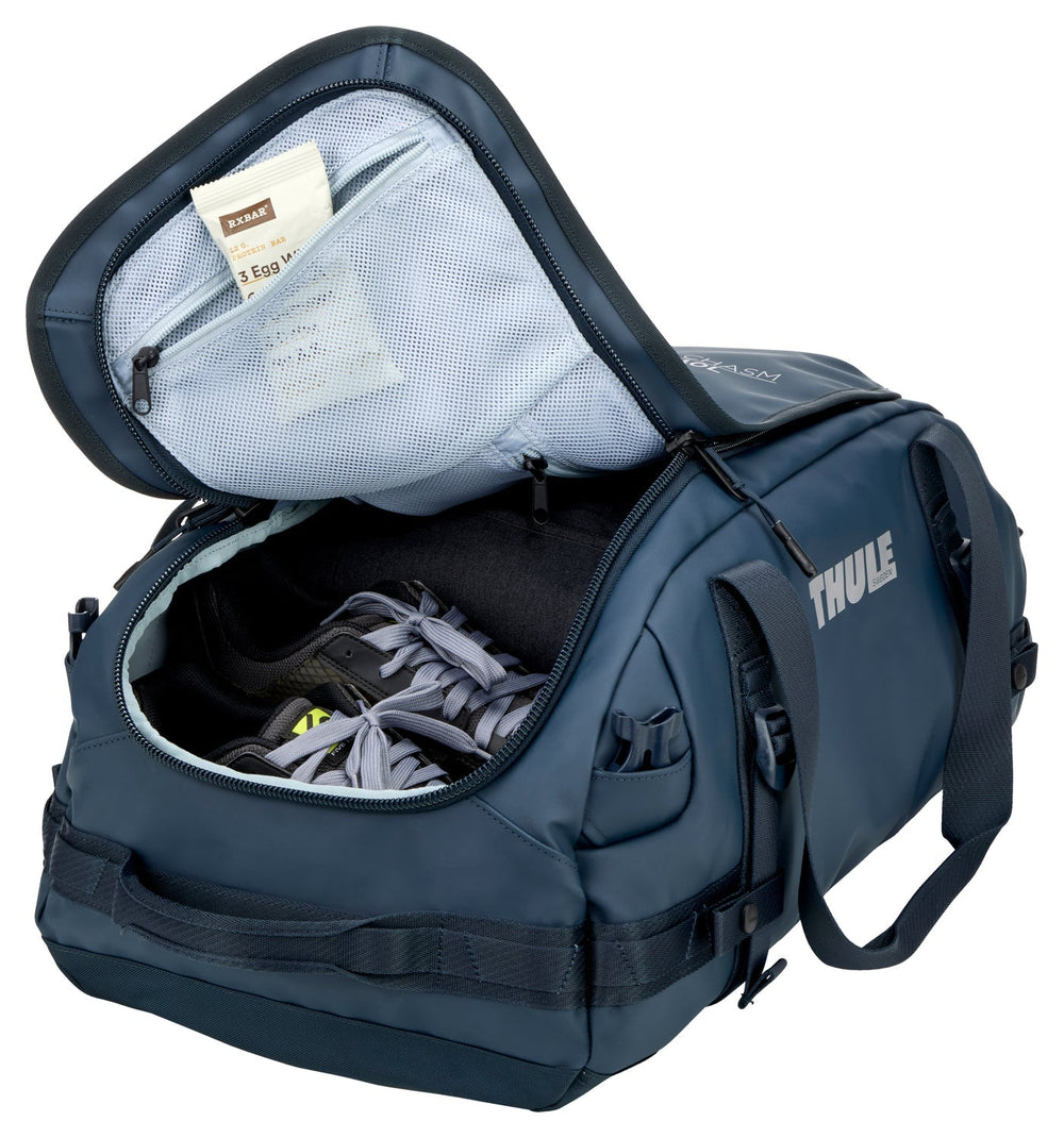 Thule Chasm 40L Duffel - Darkest Blue