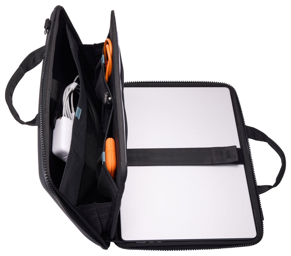 Thule Gauntlet 5 16" MacBook Attache - Black