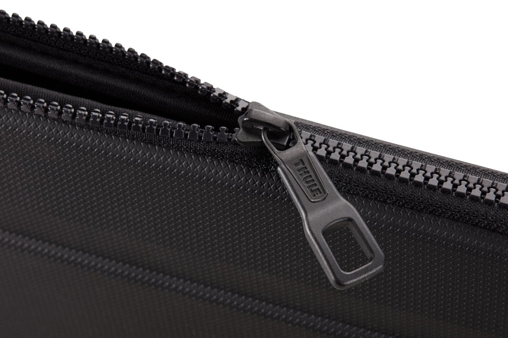 Thule Gauntlet 5 16" MacBook Sleeve - Black