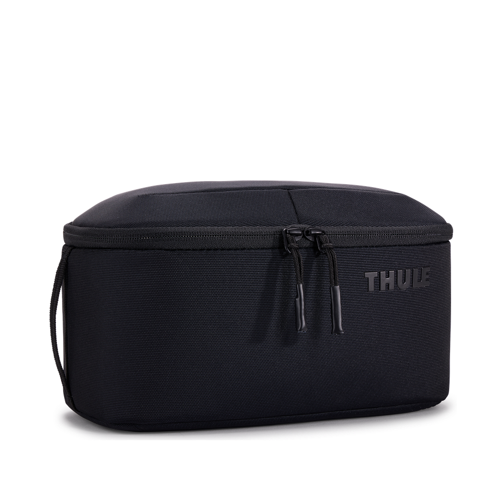 Thule Subterra 2 toiletry bag in black, closed front view