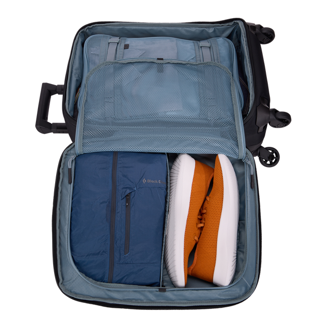 Thule Subterra 2 carry-on spinner black, back panel and quiet-rolling spinner wheels