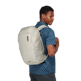 Thule Chasm laptop backpack 26L in Soft Sand, interior organisation panel with mesh and slip pockets