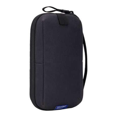 Thule Aion travel organizer black opened, mesh and slip pockets