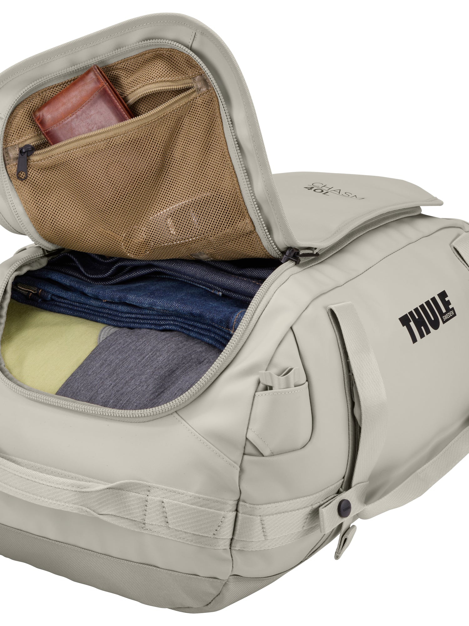 Thule Chasm Duffel 40L — Soft Sand