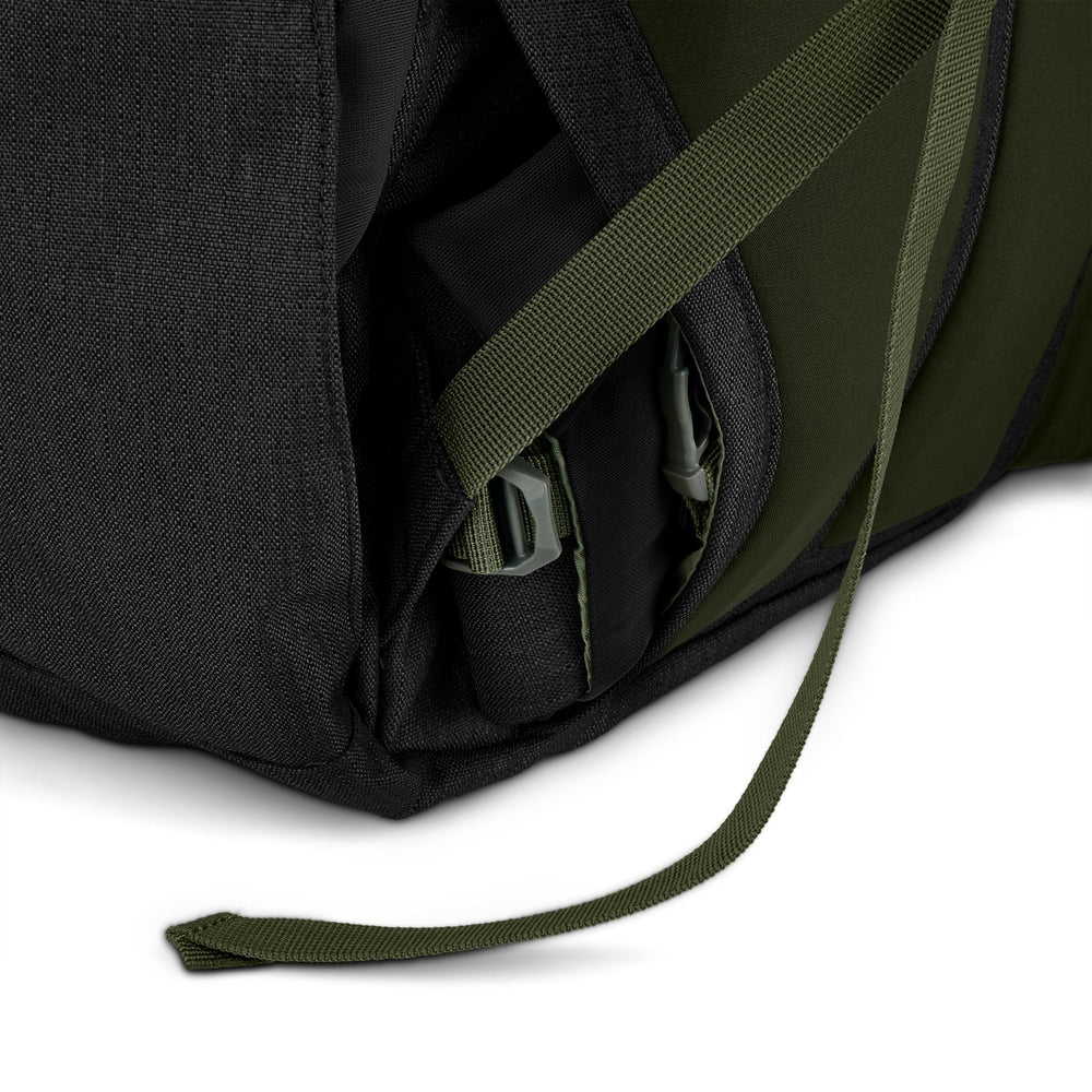 Redwing Traveler 40L Backpack - Black