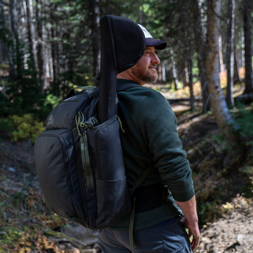 Redwing Traveler 40L Backpack - Black