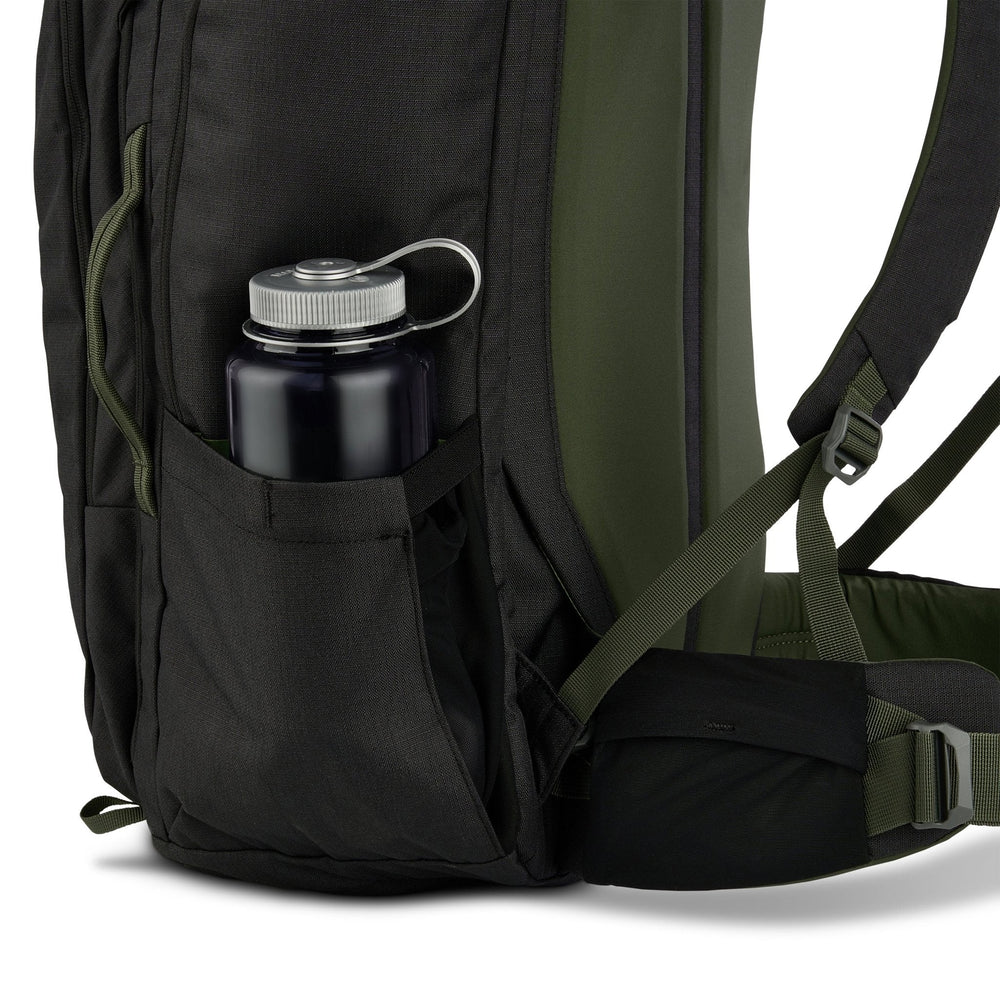 Redwing Traveler 50L Backpack - Black