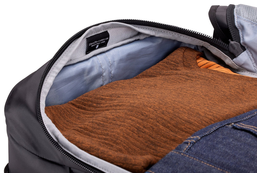 Thule Chasm 40L Carry-On Wheeled Duffel - Black