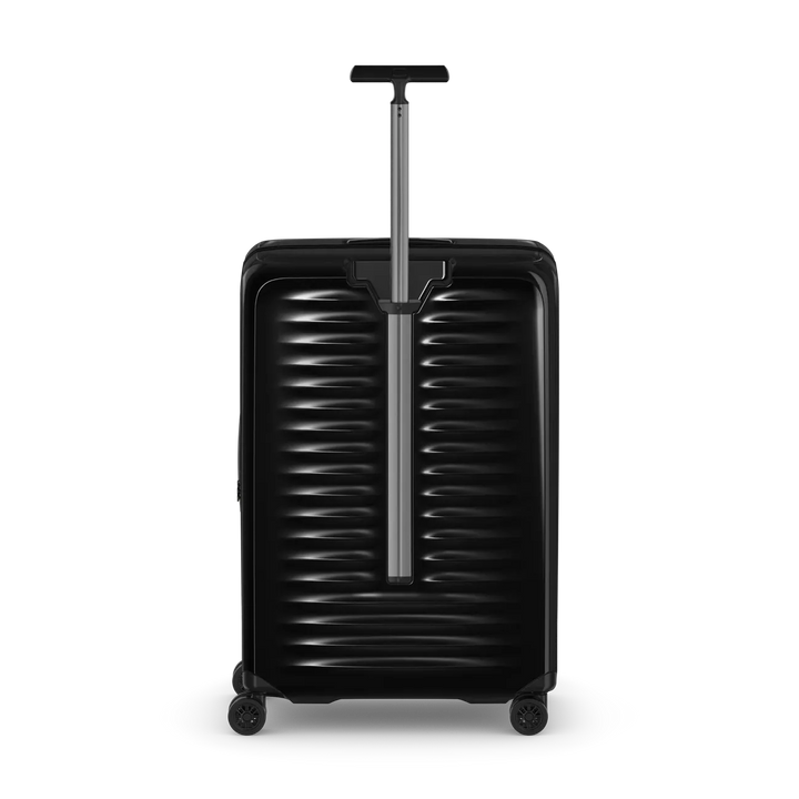 Ribbed polycarbonate shell of a black Airox case