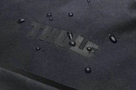 Water beading on Thule Aion waxed canvas